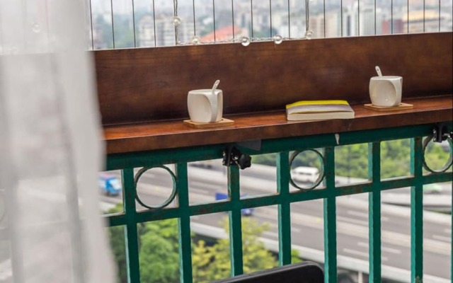 Locals Boutique Apartment Zhongshan Ba Road No.7 Branch