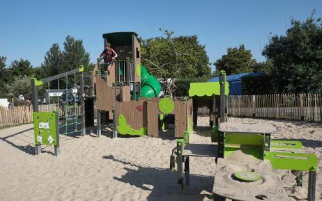 Camping de l'Eve****