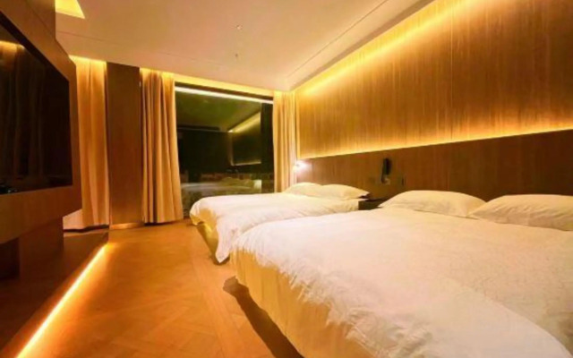 Manor Dorsett Hotel