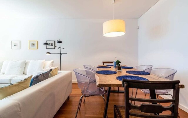 Gorgeous Apartment In Alges With Stunning Rooftop Pool