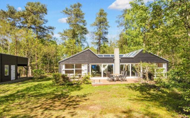 8 Person Holiday Home in Glesborg-by Traum