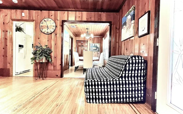 4BR, 4BA House Beach, Entertainment, Nightlife