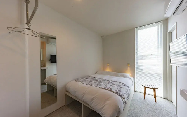 plat hostel keikyu kamakura wave