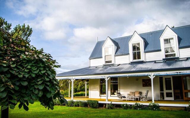 Woodlands Park B & B