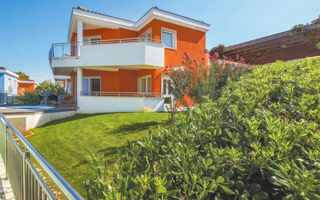 Awesome Home in Savudrija with Hot Tub, WiFi & 2 Bedrooms