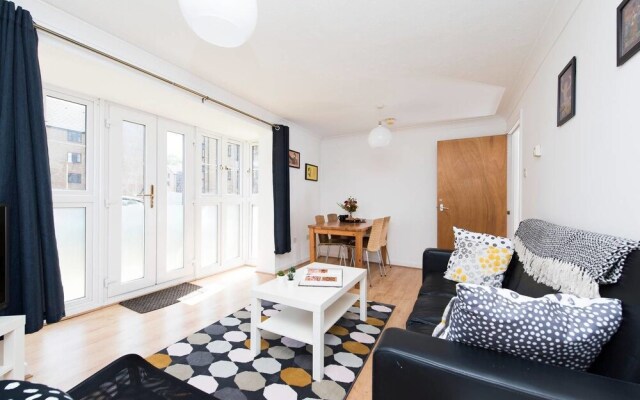 Lovely 2BR Flat in East London!