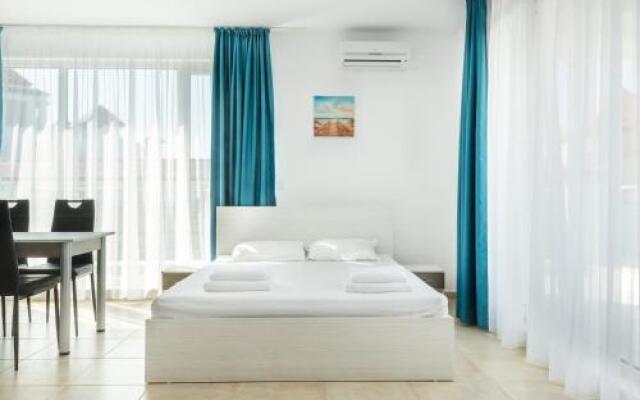 Sea Life Apartments Sinemorets