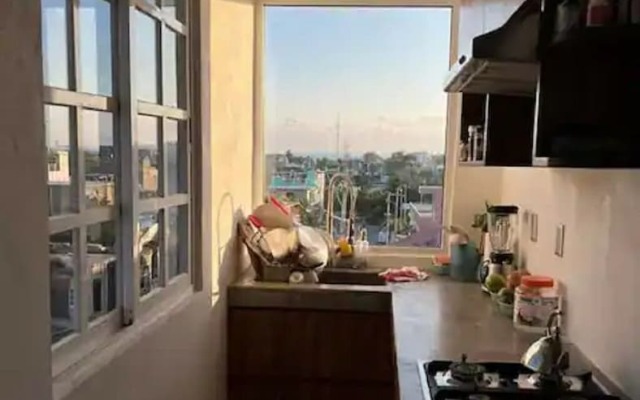 Isla Bistro Condos by Lubeck HCollection