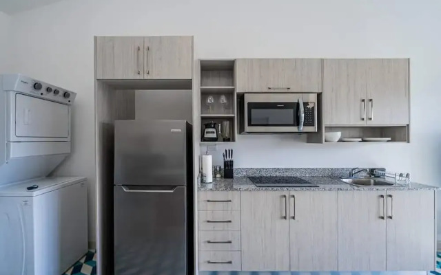 w Amazing 2BR in Santa Ana