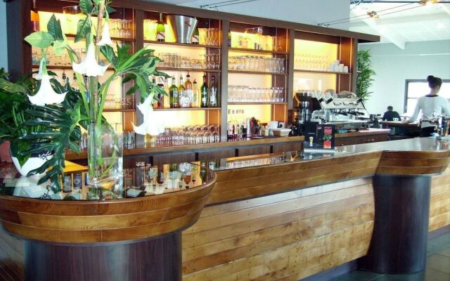 Hôtel Restaurant AKENA Bordeaux La Brède