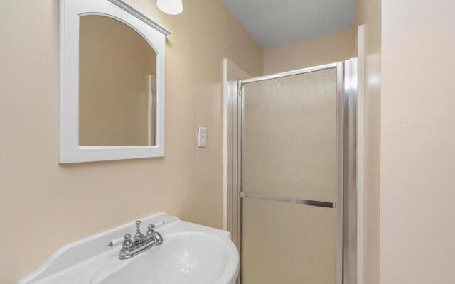 Papas Place by Oak Island Accommodations