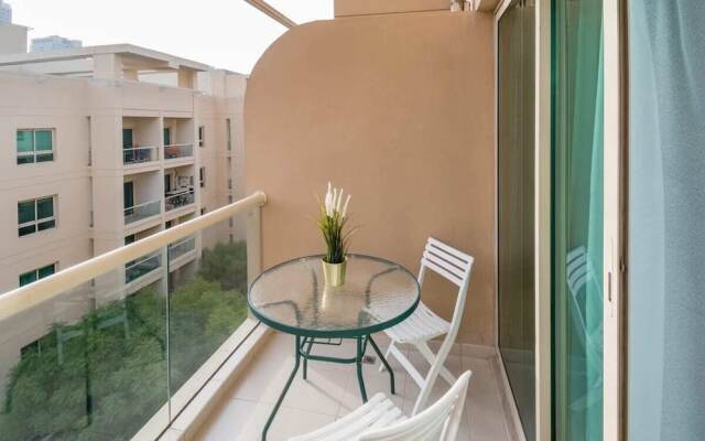 Chic Ensuite Flat 10Min From Palm Jumeirah