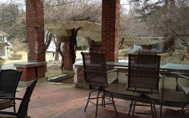 Cook Mansion Bed & Breakfast