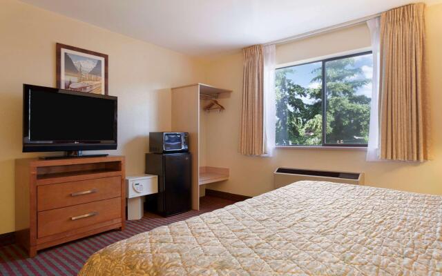 Days Inn Kent WA