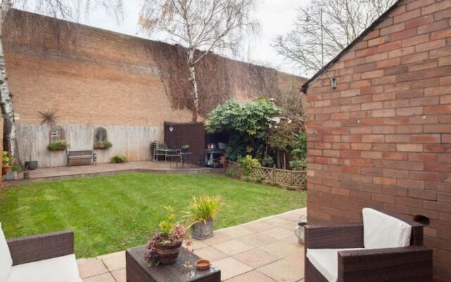 Goldcrest House