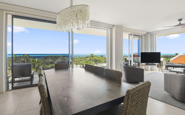 O Condominium Beachfront Residences