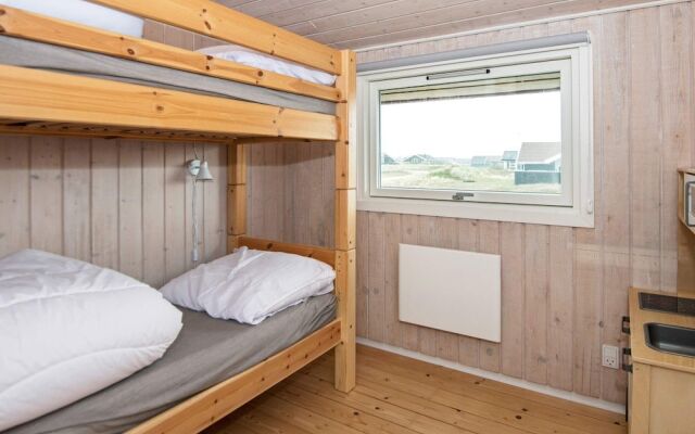 Spacious Holiday Home With Sauna in Hvide Sande