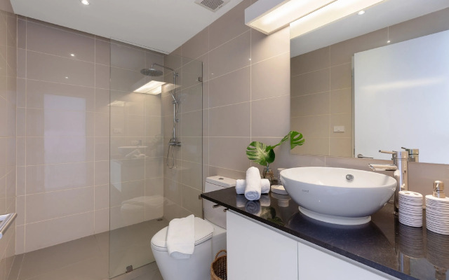Luxury Apartment Unique Residences