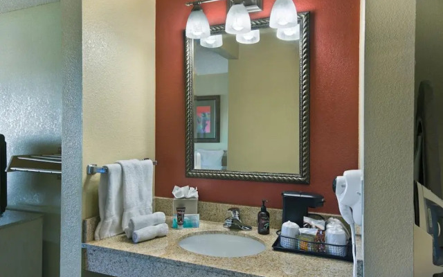 Oxford Inn & Suites Lancaster