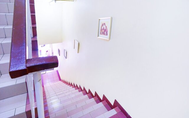 OYO 90486 Station Hotel