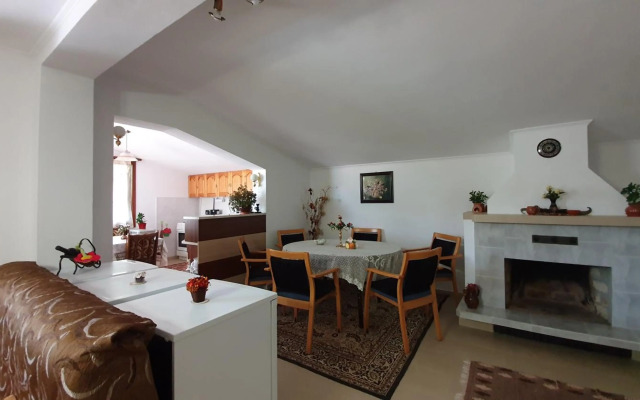 Къща за Гости Солакови **