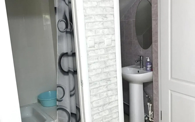 Apartment on Bolshoy Sadovaya lane 35