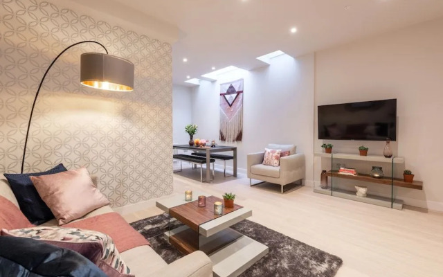 Sweet Inn - Kensington High Street