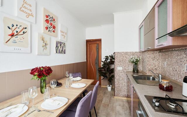 GMApartments (ДжиЭмАпартментс) на улице Большая Бронная 29