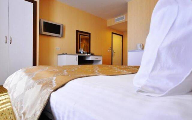 Asya Suites