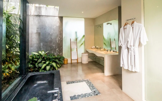 Villa Alice Satu by Villa Finder