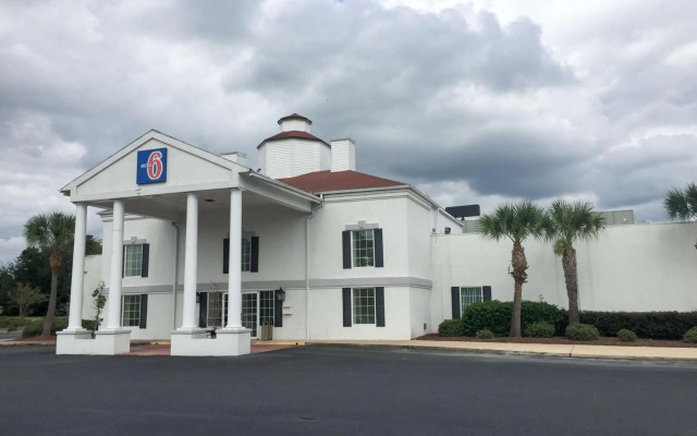 Motel 6 Brunswick, GA
