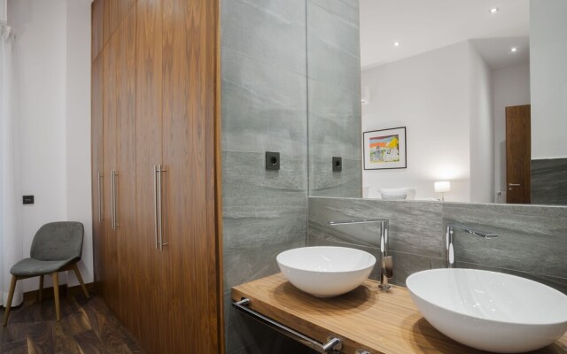 Dobo Rooms Gran Via Comfort