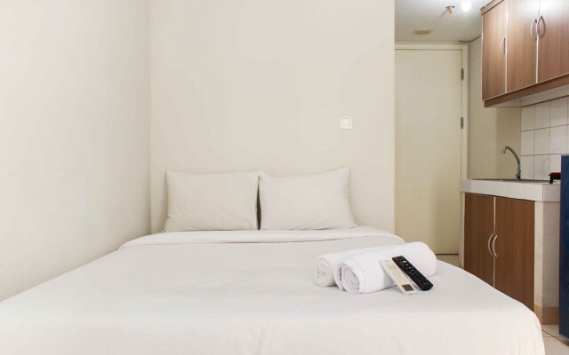 Nice And Comfy Studio At Springlake Summarecon Bekasi Apartment