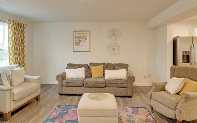 Pet-friendly Nashville Townhome: 10 Mi to Dtwn