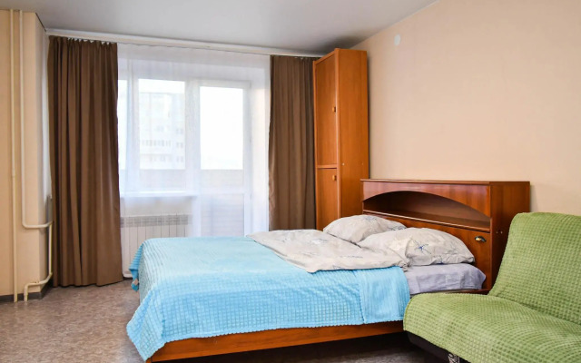 Apartments on Shakhterov street 8