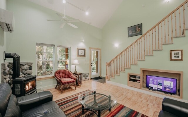 12gs - Bbq - Wifi - Dishwasher - Sleeps 4 2 Bedroom Home by RedAwning