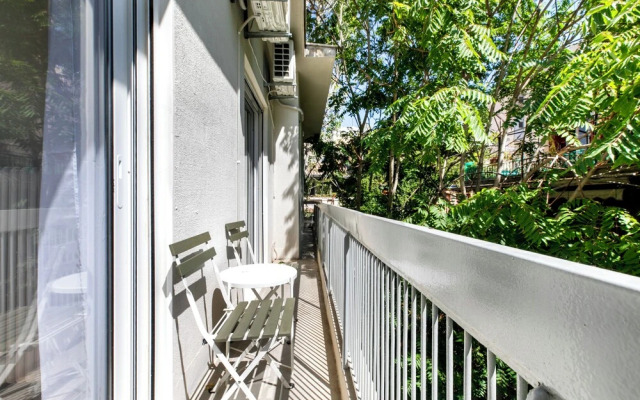 Artsi - 3BR Apt w Balcony in Athens