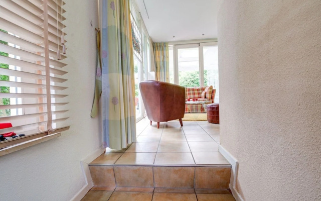 Picturesque Holiday Home in Oldenzaal With Jacuzzi