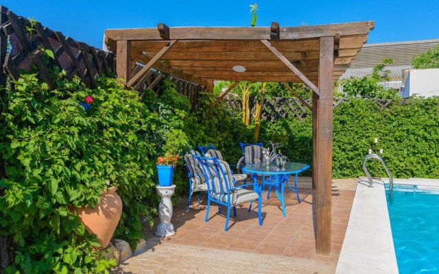 Holiday home Penaflor *L*