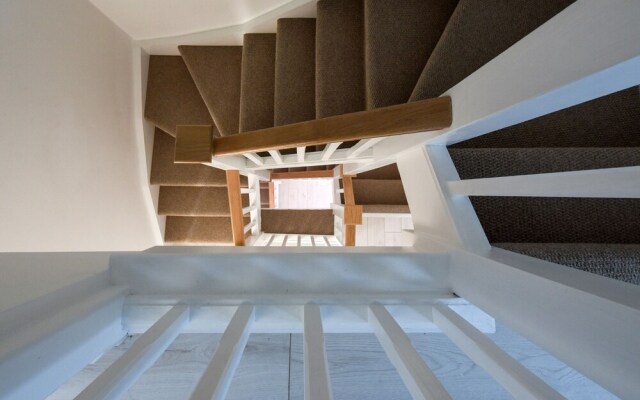 Bohr Lodge 1&2-bedroom flats