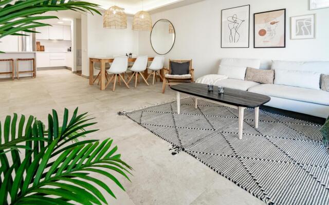 INF1.2A- Apartment close to beach and old town