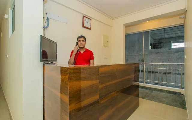 OYO 19524 Maruthi Home Stays 2