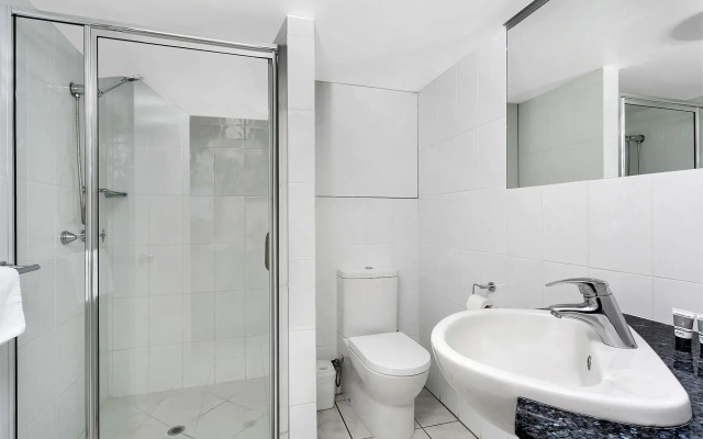 Roydon Beachfront Apartments