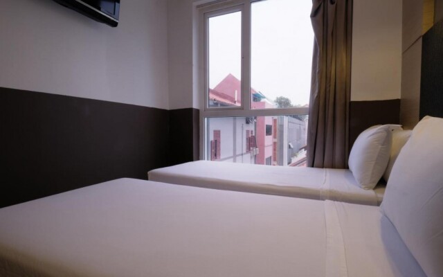 Lion Peak Hotel Bugis (SG Clean, Staycation Approved)