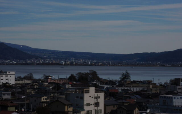 Hotel Crown Hills Okaya