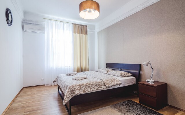 Premium Apartments Smolenskaya 6