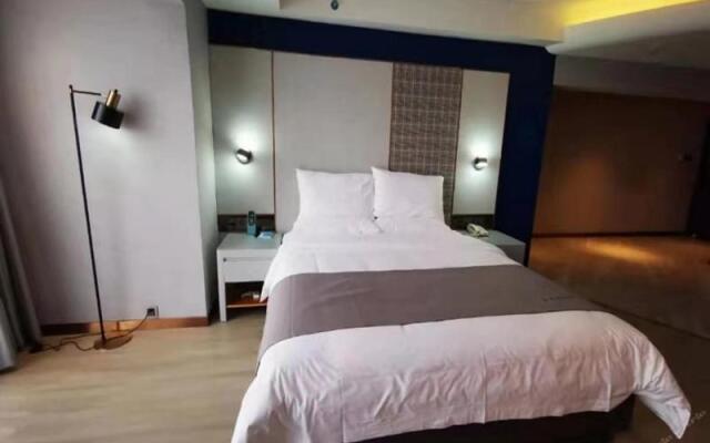 LanOu Hotel Guiyang High-Speed Railway North Station