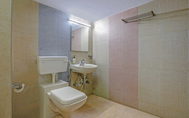 OYO 20017 Silverkey Bandra East