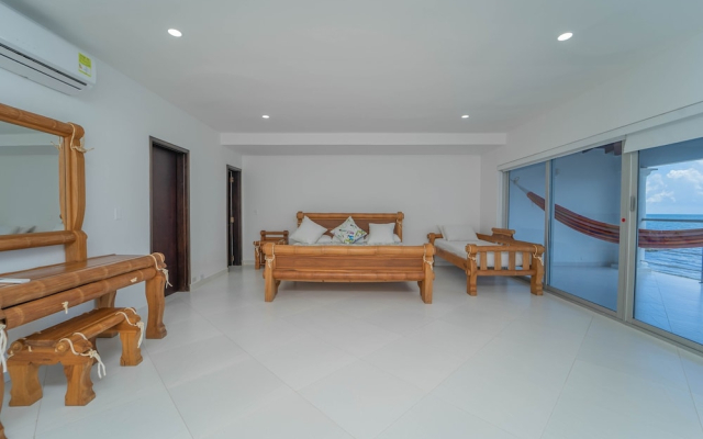 Villa El Francés 4BD WPool & Beach Front