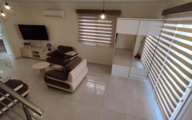 Royal Sun Holiday Villa, 2 Bedroom Semi-detached